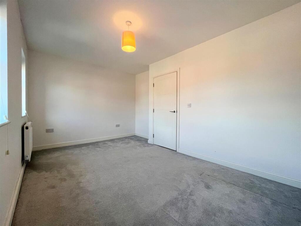 Bedroom 2 Aspect 2