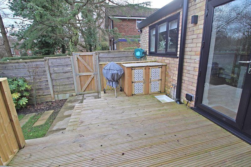 Decking/Outdoor Kitchen