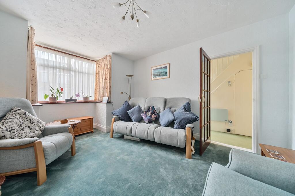 Living Room (2)
