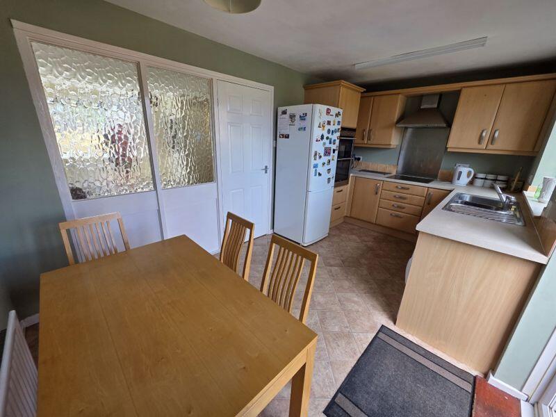 Kitchen/Dining Room Additional Image