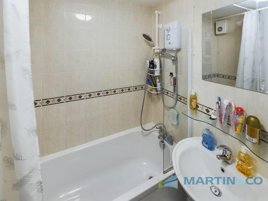 CAM02145G0-PR0046...