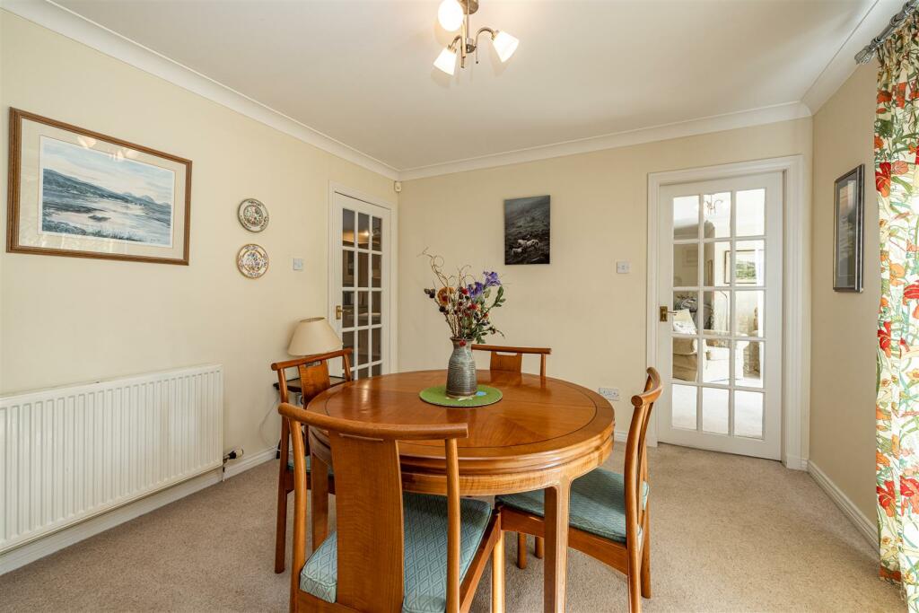36 Melrose Road Galashiels 14.JPG
