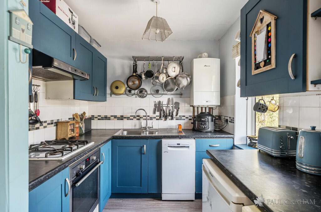 82cc6696-1e9a-476...