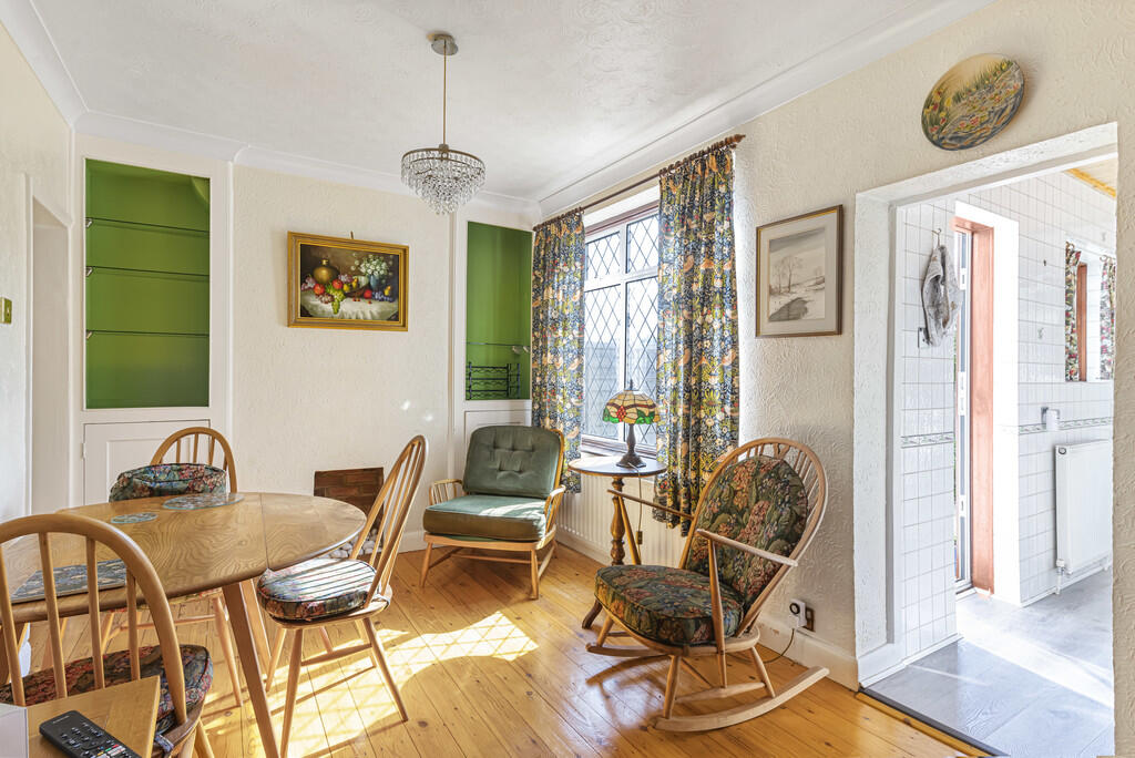 Dining Room (4)