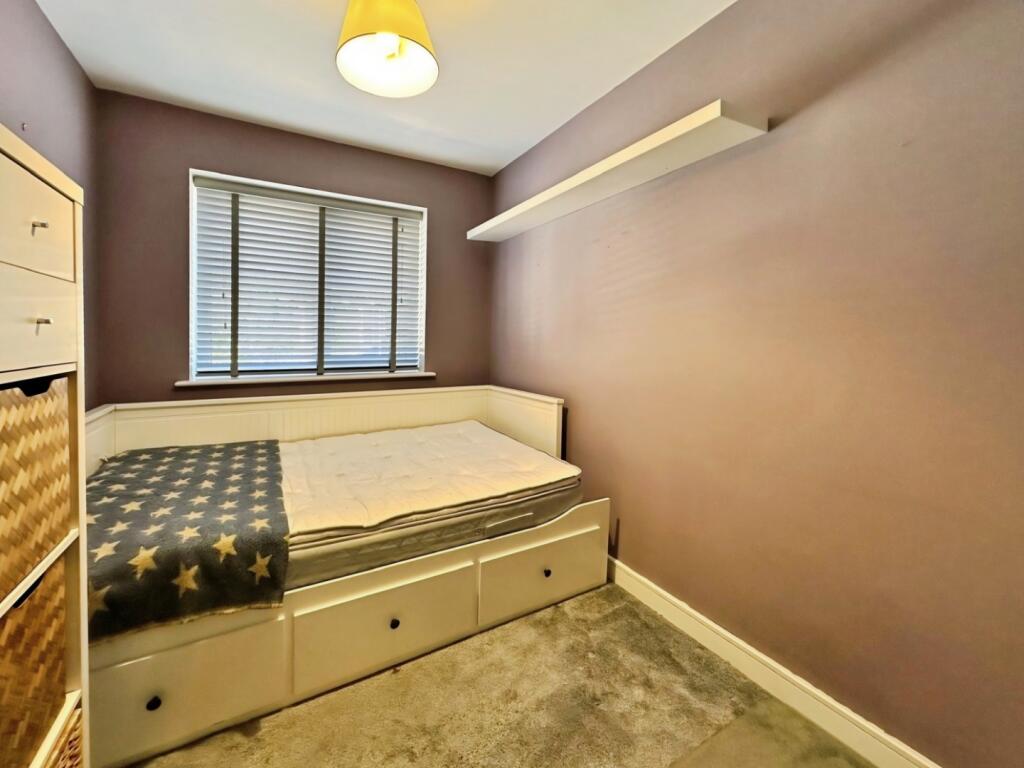 pbox-bedroom-341761.jpeg
