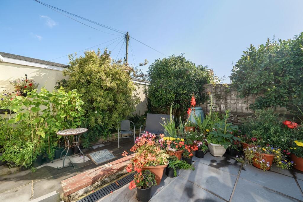 11-1328897-11-6880bb3f5a16e-11