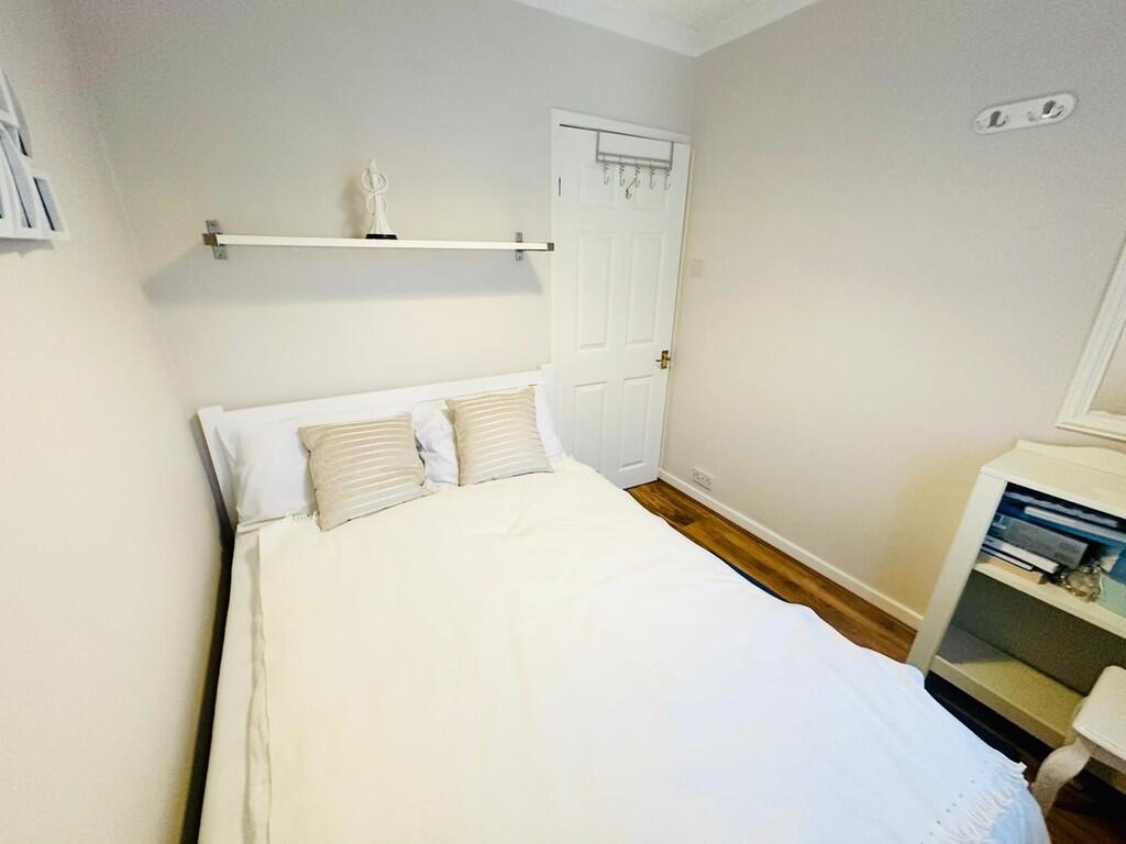bed 3 2