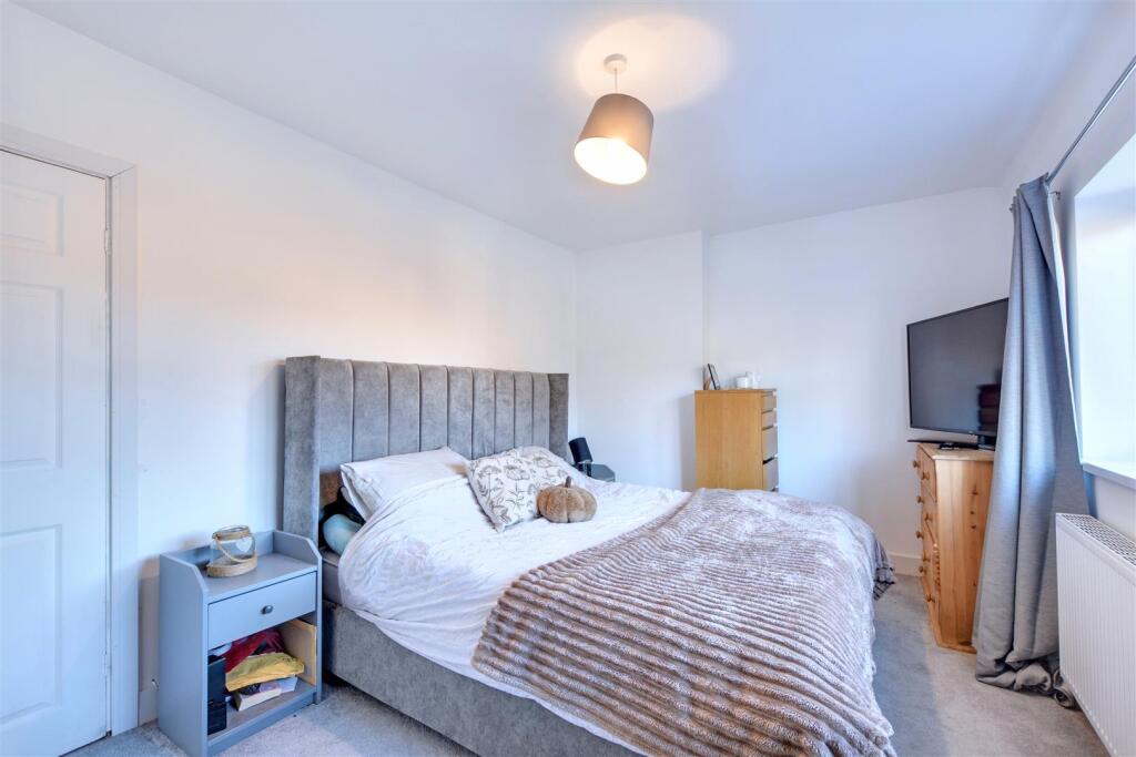 Bedroom One_1.jpeg