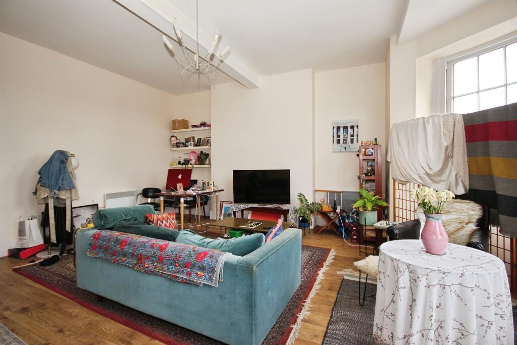 Open Plan Lounge/Kitchen/Diner