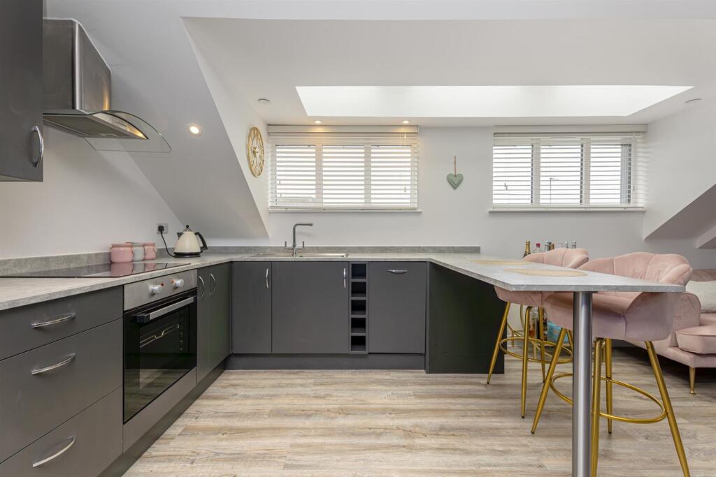 kitchen-2.jpg