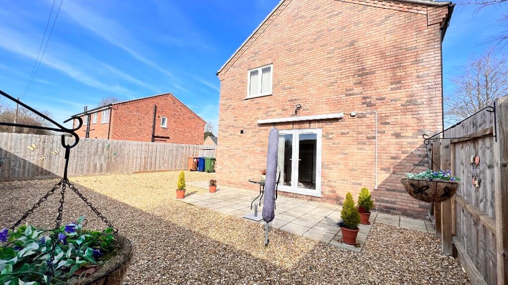 Side/Rear Garden
