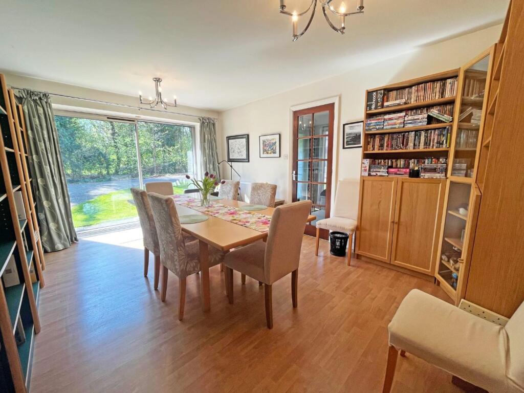 Dining Room.jpg
