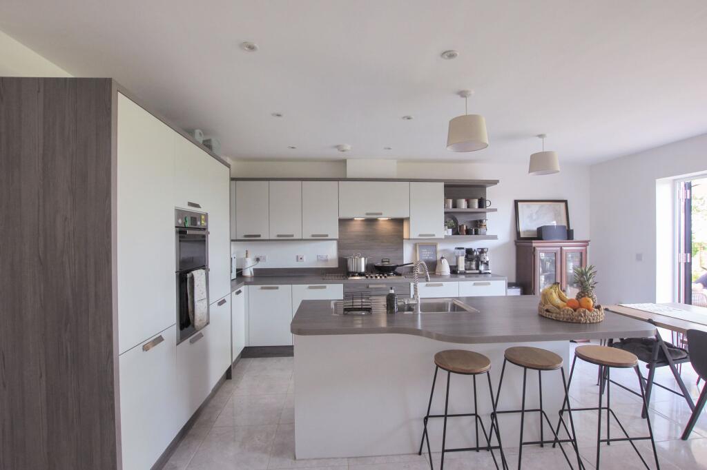 Kitchen/family room