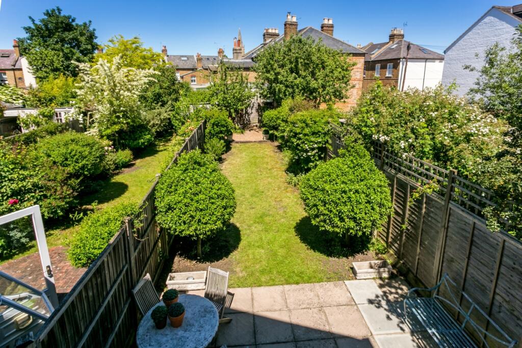 37 Queens Road 28...