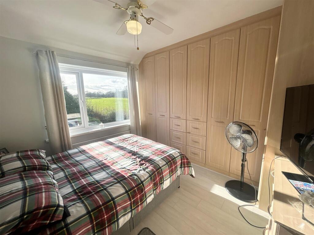 Bedroom.jpg