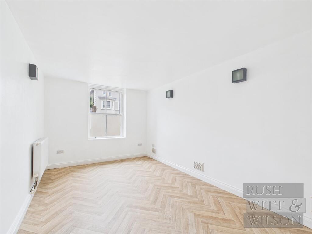 Bedroom - Ellensea Road.jpg