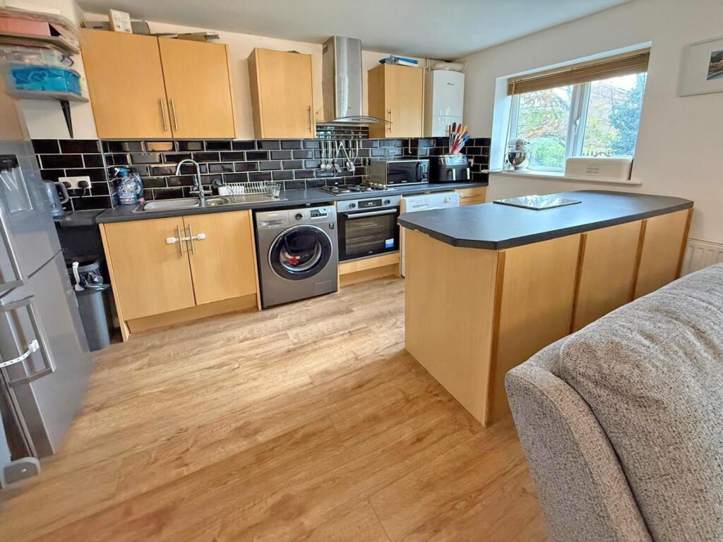 8 at 12.40.36_0449fa4f.jpg