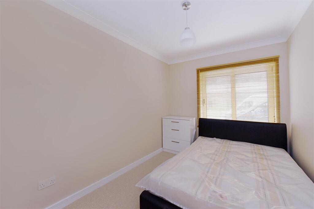 mas bed 2.jpg