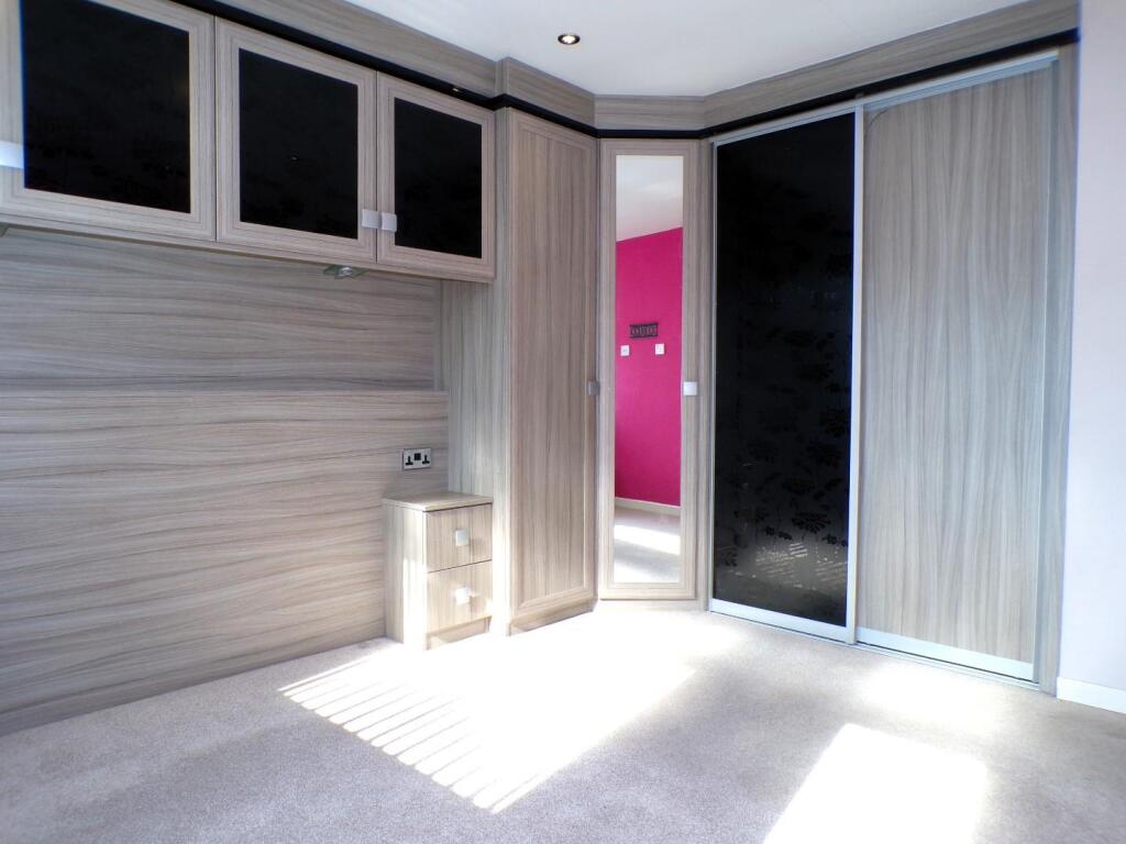 LeicesterRd86bed1.JPG