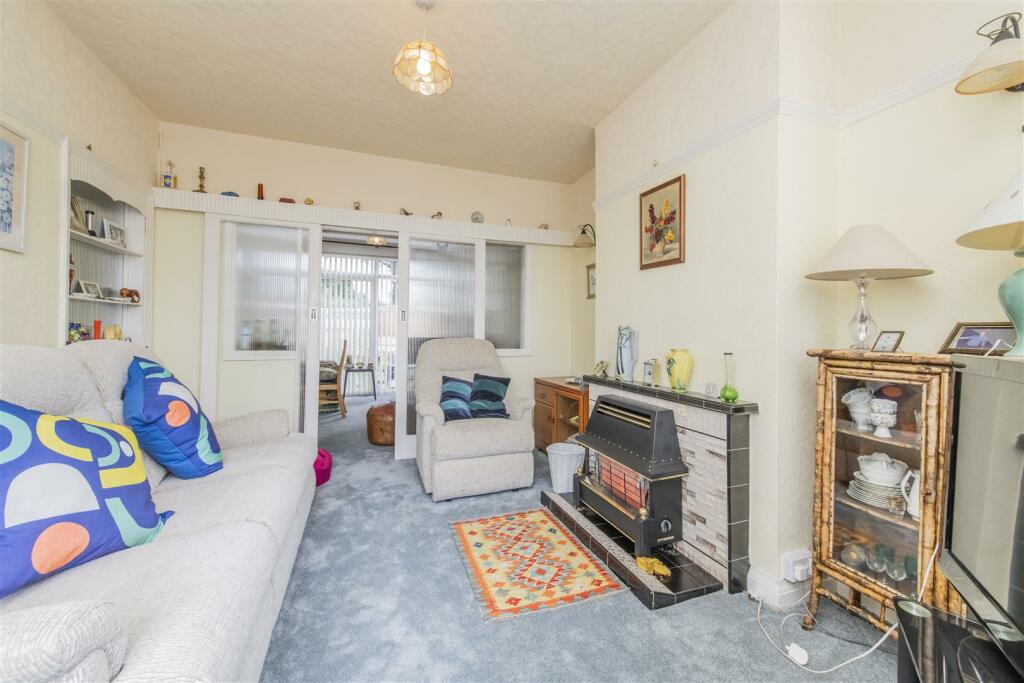 Home_2.JPG