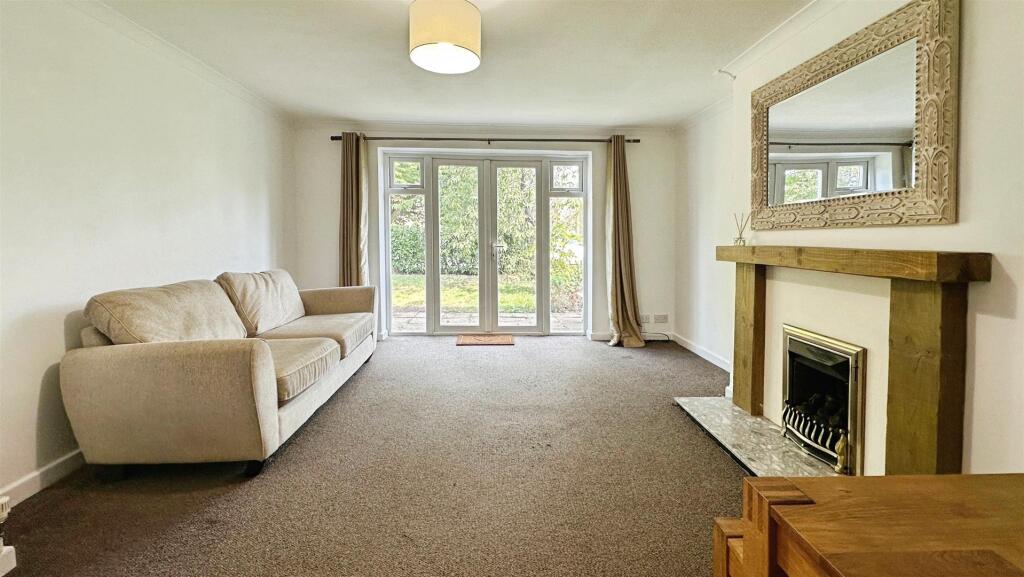 b3c0e420-3-4811-B29E-410FD4477B4F-8139-0000024E1DF