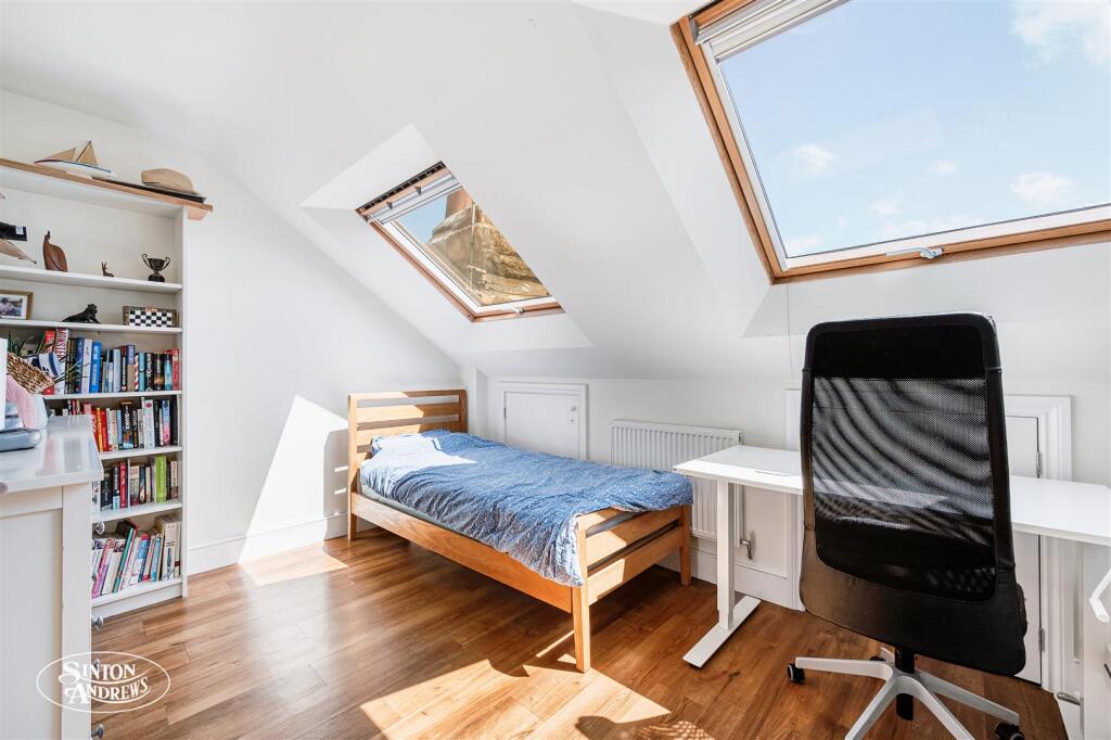 85 Camborne Avenue-16.jpg