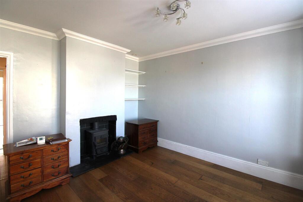 lounge2.JPG