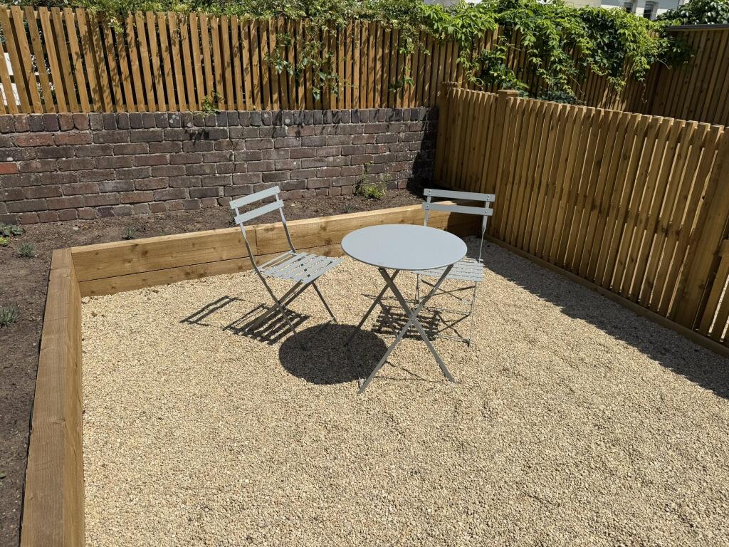 F6 GARDEN2