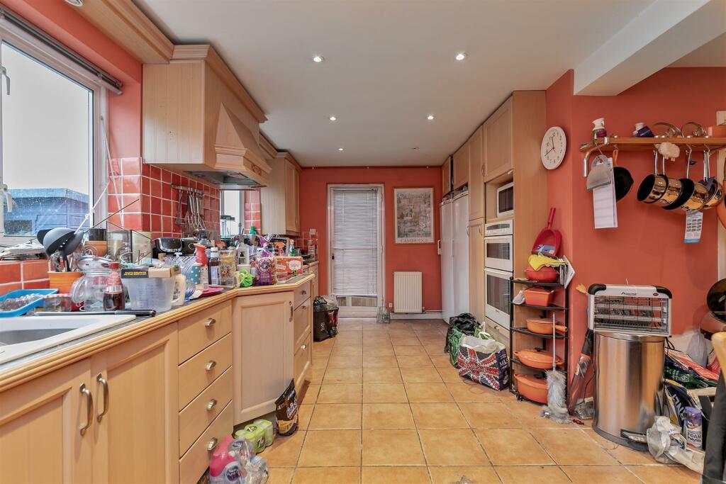 5PollicottClose-42.jpg