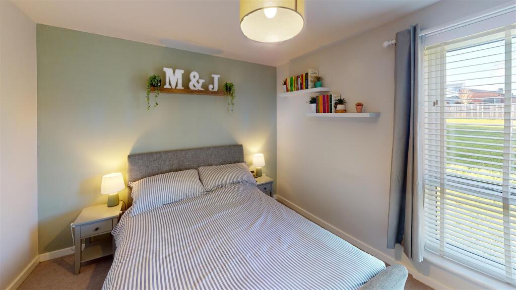 Bedroom (5).jpg