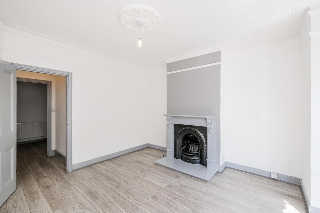 32 Campbell Road-5_web.jpg