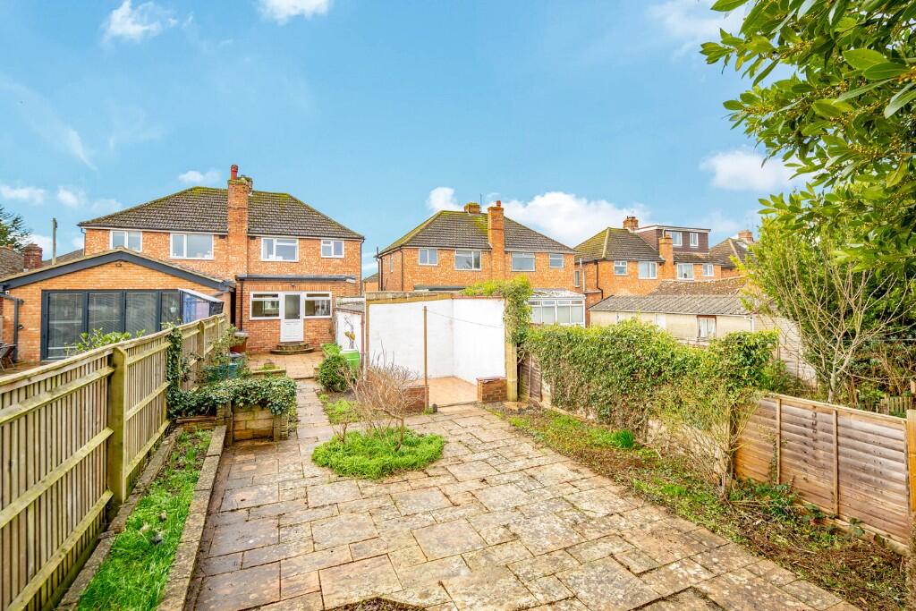 74ft Rear Garden