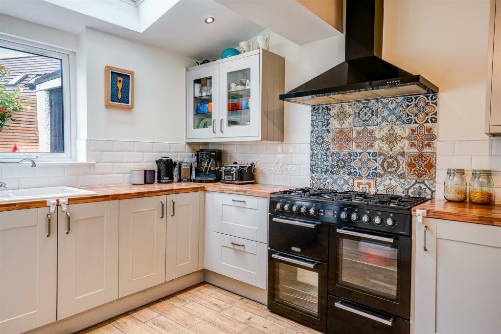 Porthamal Gardens, Rhiwbina, HernCrabtree (4).jpg