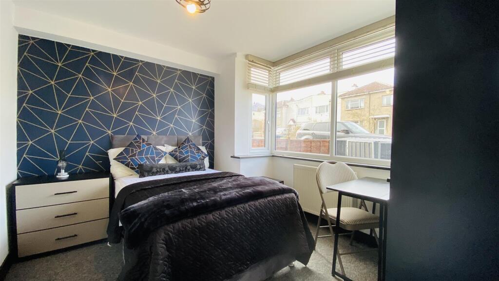 Room 1 En-suite
