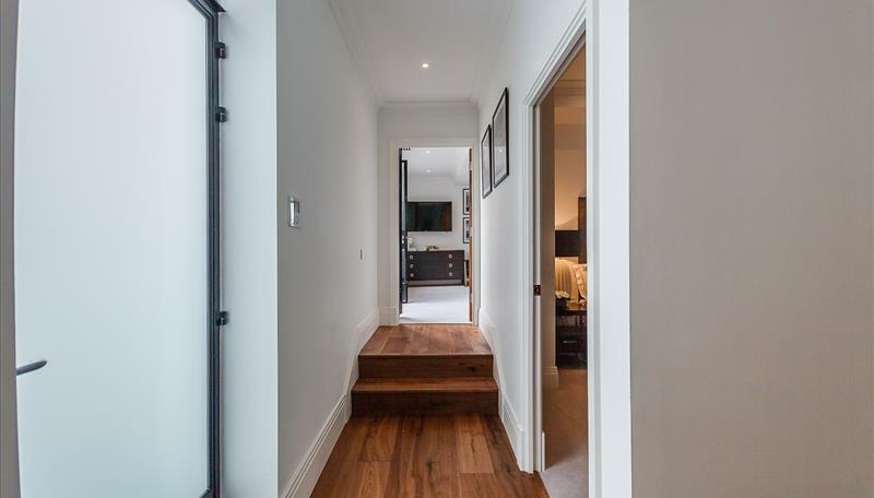 Hallway.jpg