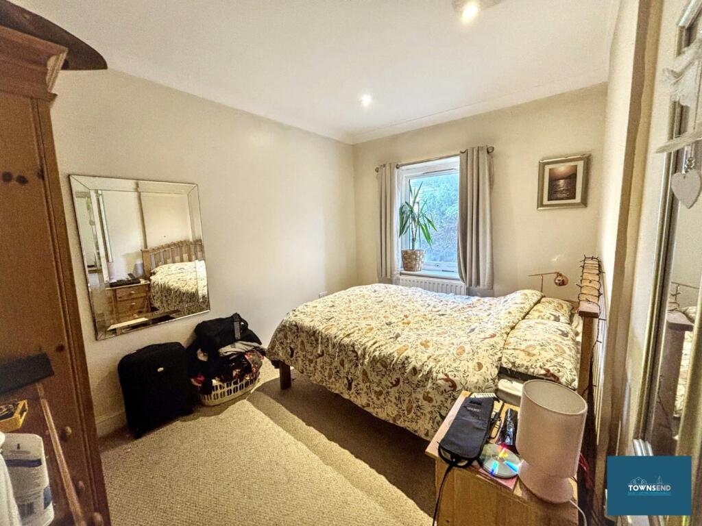 Bedroom 2 (1)