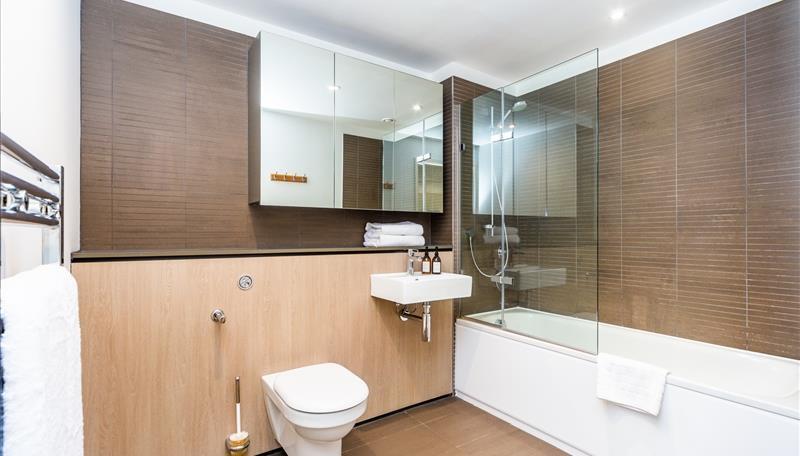 Bathroom          .jpg