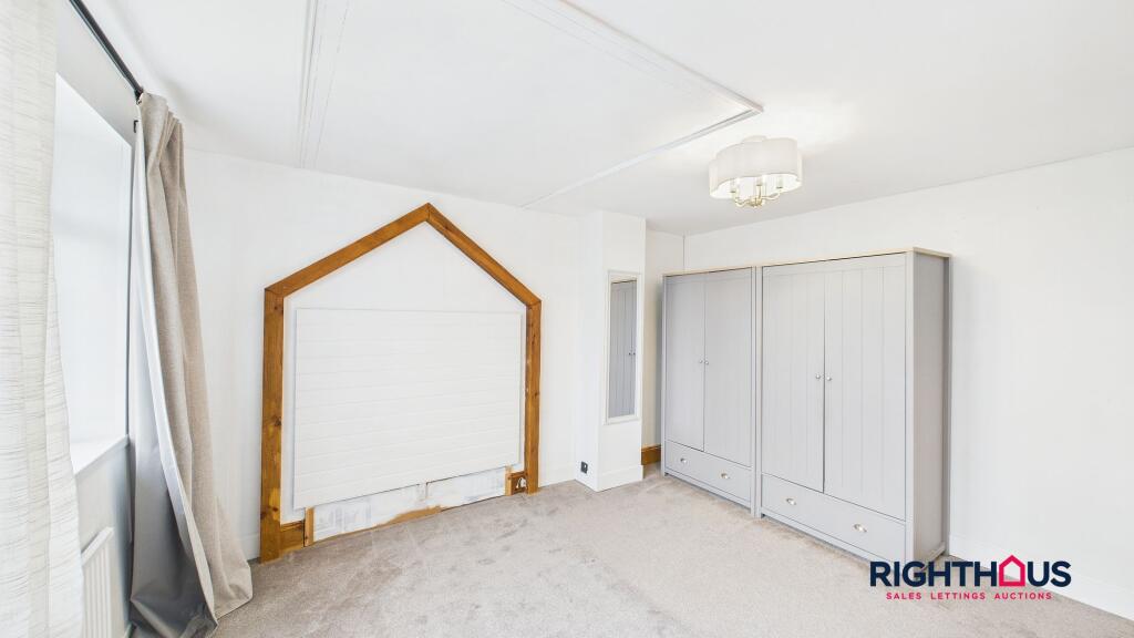 Main bedroom