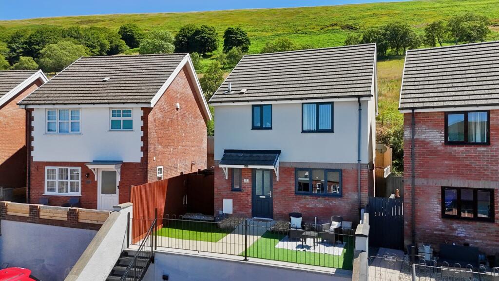 Oak Road, Tanglewood, NP13