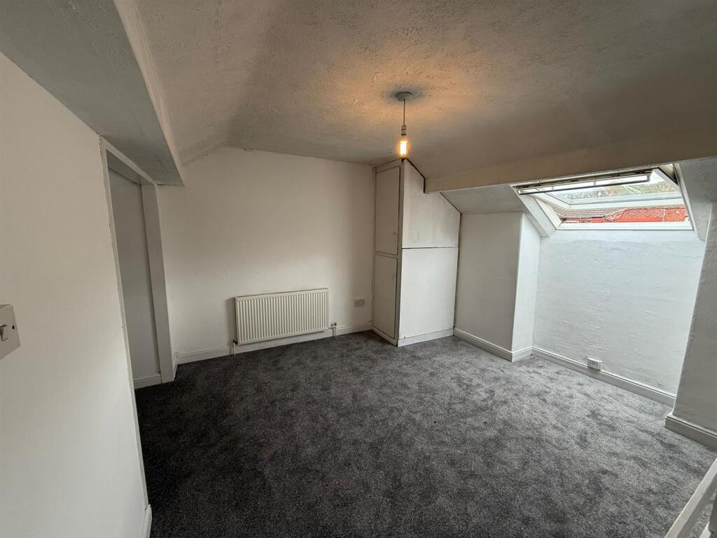 PHOTO-2025-08-29-06-37-40 4.jpg