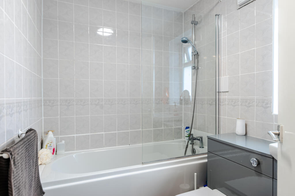 bathroom1