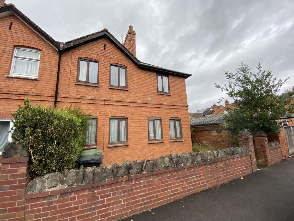 5 Bed House