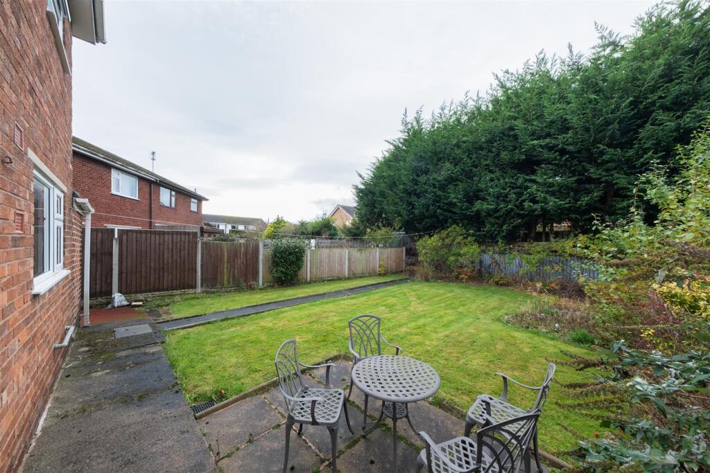 14 Platts Lane-025.jpg