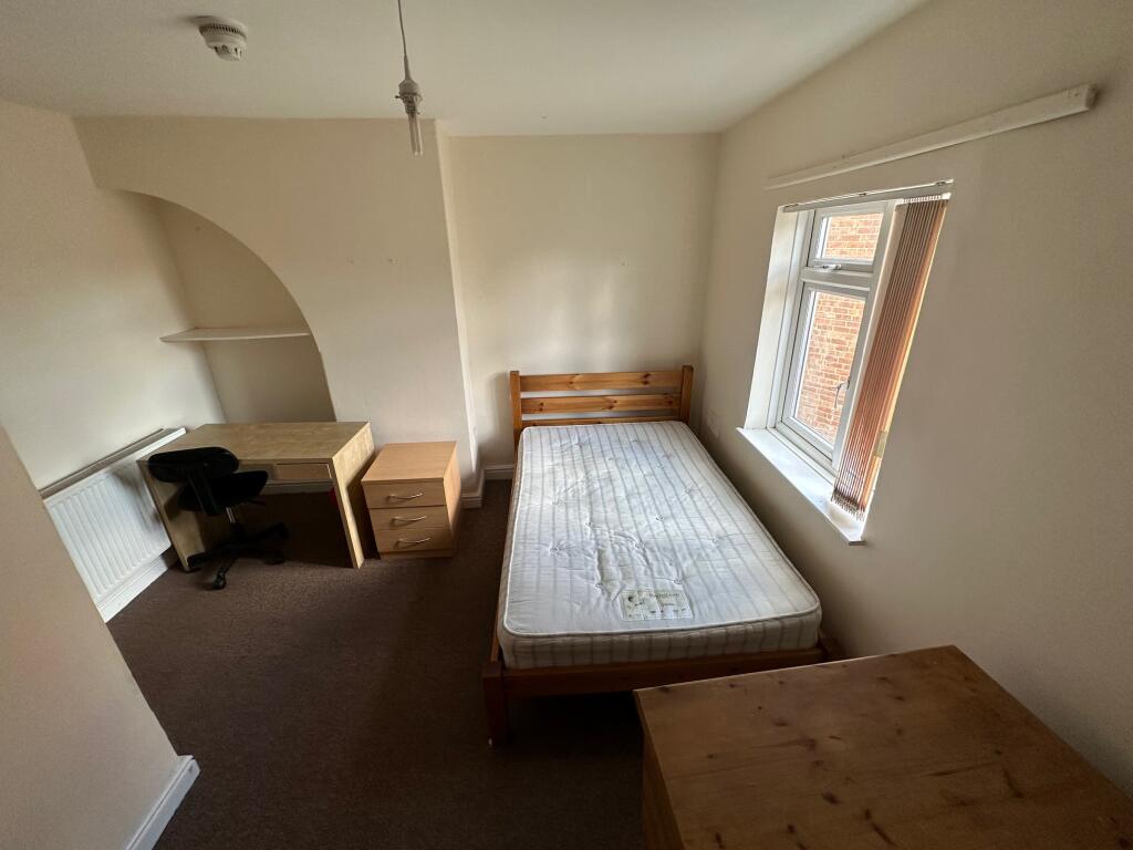 2nd floor bedroom no 6