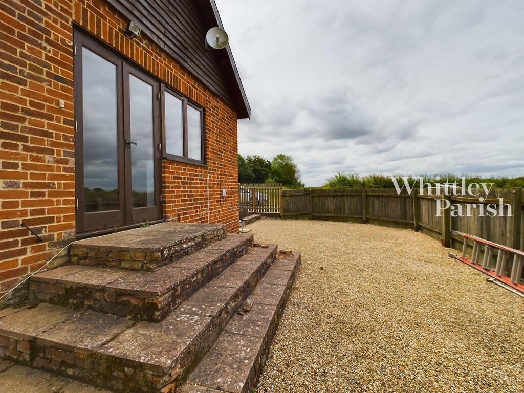 CAM01607G0-PR0611...