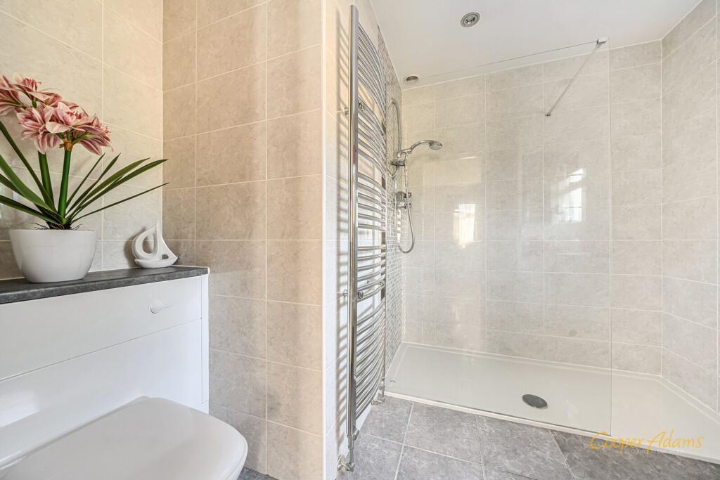 En-suite Bathroom