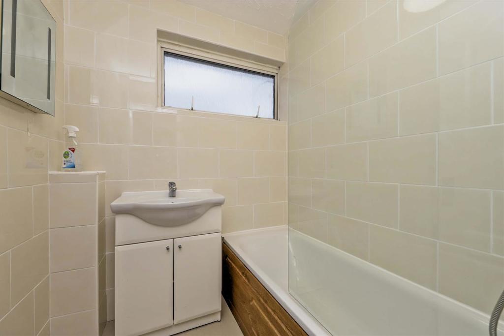 7 Broadacre Close (6)_Balanced_1.JPG