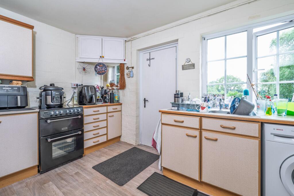 1-4 Greenlands Cottages, Ashorne, Warwick CV35 9AB