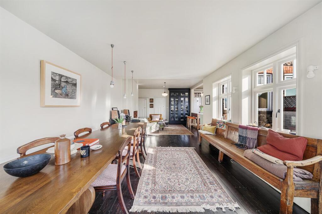 Dining Room Aspect 9