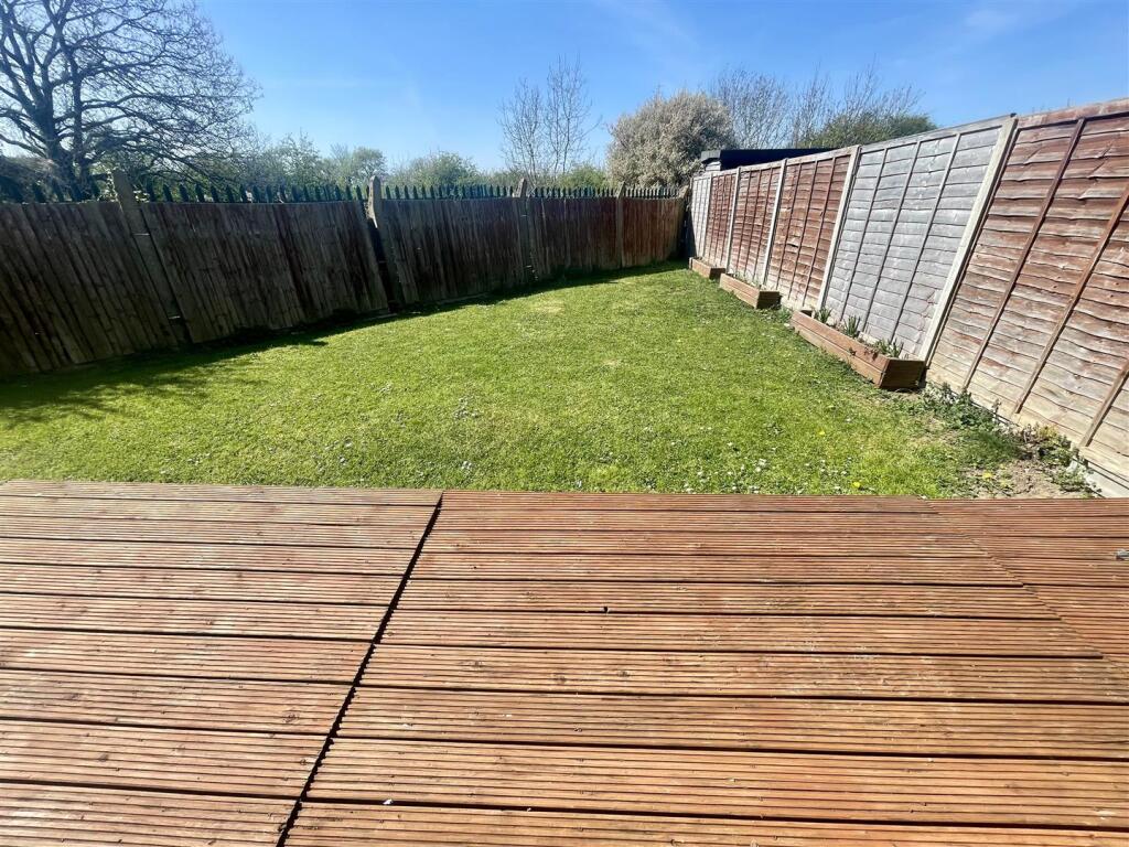 garden 1.jpg